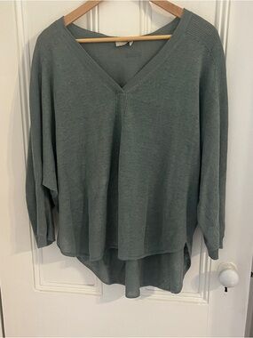 WRAP London EUC 100% Linen Sage Green Lightweight Sweater Sz 12/14